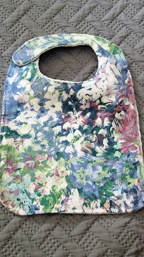 Bada Babies Gift Set - Nursing Cover, Cloth and Bib